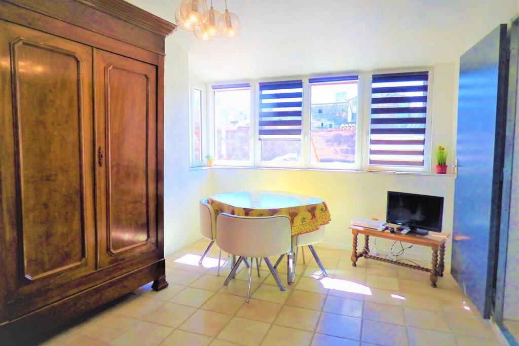 شقة La Terrasse Ensoleillee Arles Camargue المظهر الخارجي الصورة