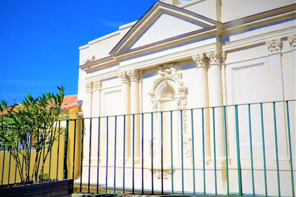 شقة La Terrasse Ensoleillee Arles Camargue المظهر الخارجي الصورة